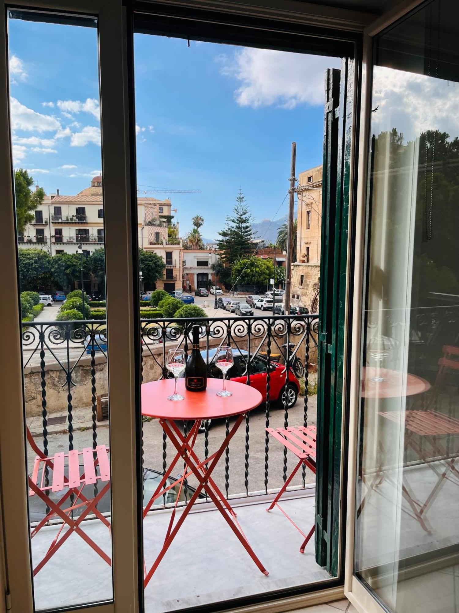 Casa Khalesia Apartment Palermo Bagian luar foto
